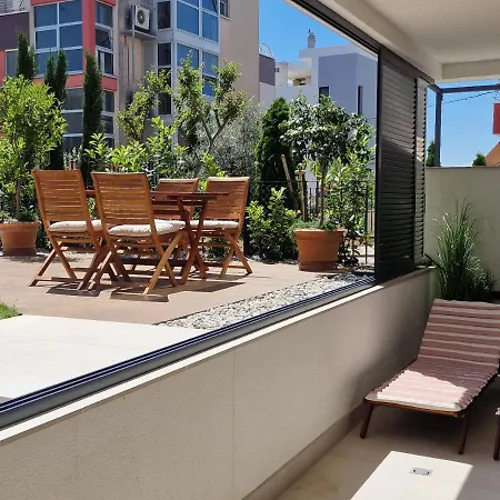 Zlata, With Patio And Garden * 스플리트