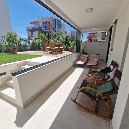 Zlata, With Patio And Garden 아파트