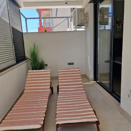 Zlata, With Patio And Garden 아파트