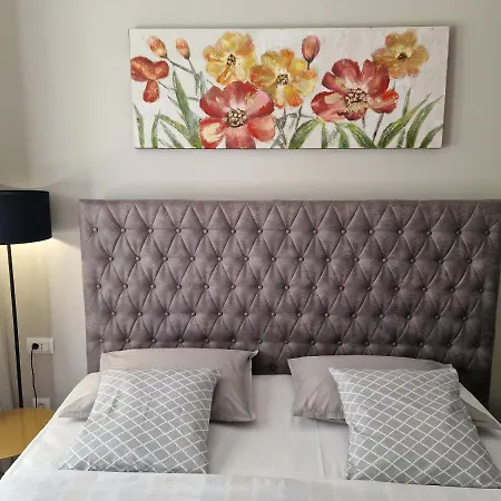 Zlata, With Patio And Garden 아파트